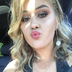 Meet your Posher, Cass